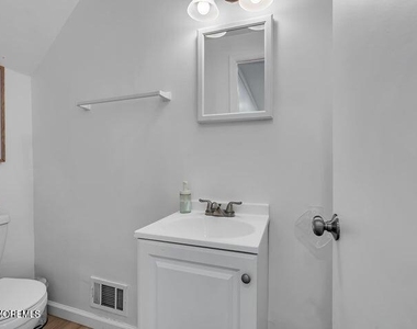 19 Fieldstone Lane - Photo Thumbnail 18