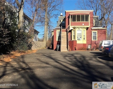 207 Woodbridge Avenue - Photo Thumbnail 14