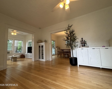 219 Elberon Boulevard - Photo Thumbnail 4