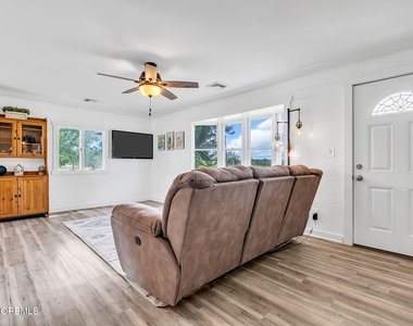 4160 Atlantic Avenue - Photo Thumbnail 6