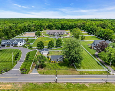 4160 Atlantic Avenue - Photo Thumbnail 3