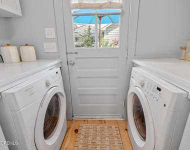 403 Sewall Avenue - Photo Thumbnail 7