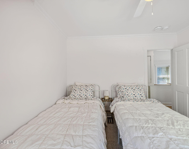 403 Sewall Avenue - Photo Thumbnail 11