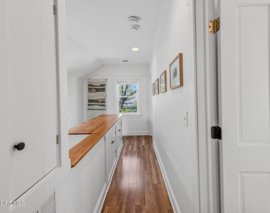 403 Sewall Avenue - Photo Thumbnail 9