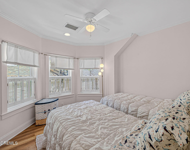 403 Sewall Avenue - Photo Thumbnail 10