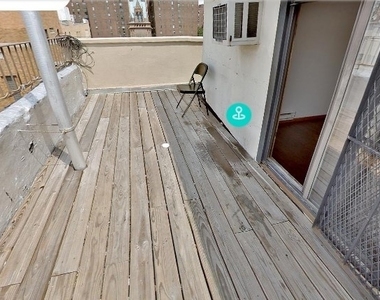 East 13th Street - Photo Thumbnail 7