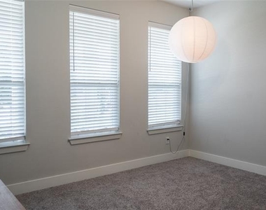 7909 Townsend Drive - Photo Thumbnail 17