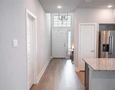 7909 Townsend Drive - Photo Thumbnail 4