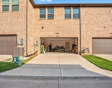 6441 Iron Horse Boulevard - Photo Thumbnail 22