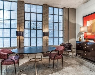 1122 Jackson Street - Photo Thumbnail 9