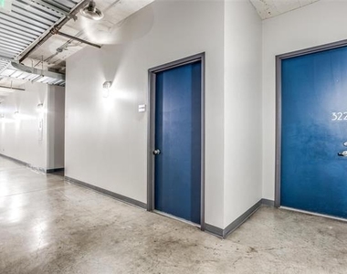 1122 Jackson Street - Photo Thumbnail 3