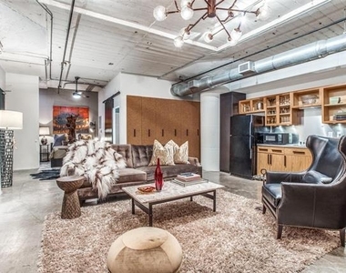 1122 Jackson Street - Photo Thumbnail 5