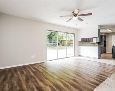 1504 Terrace Street - Photo Thumbnail 7