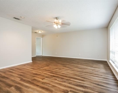 1504 Terrace Street - Photo Thumbnail 2