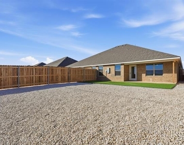 3035 Glennster Street - Photo Thumbnail 23