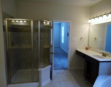 5608 Broadgreen Road - Photo Thumbnail 16