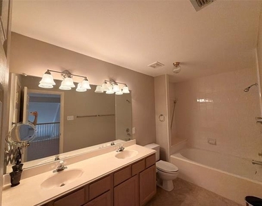 120 Stonecreek Drive - Photo Thumbnail 21