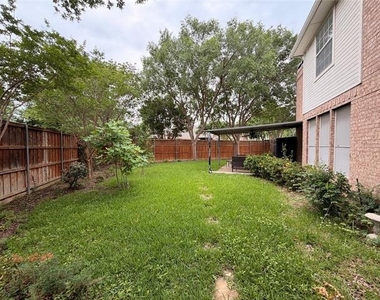 120 Stonecreek Drive - Photo Thumbnail 23