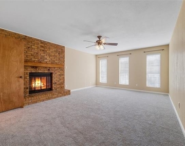 322 N Greenstone Lane - Photo Thumbnail 33