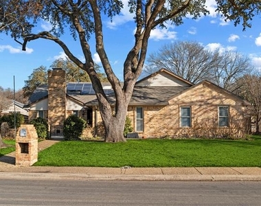 322 N Greenstone Lane - Photo Thumbnail 2
