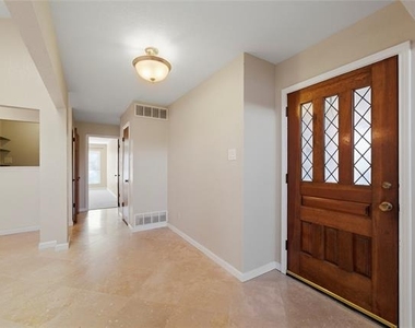 322 N Greenstone Lane - Photo Thumbnail 13