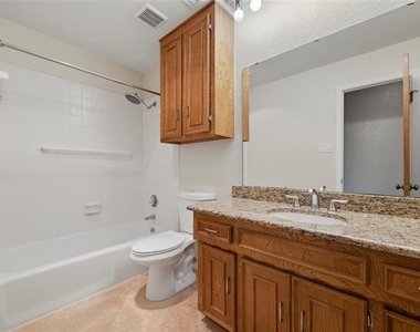 322 N Greenstone Lane - Photo Thumbnail 37