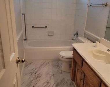 1109 Westgrove Drive - Photo Thumbnail 14