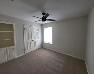1109 Westgrove Drive - Photo Thumbnail 11