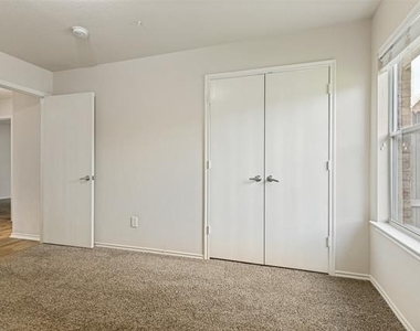 556 Winbridge Lane - Photo Thumbnail 20