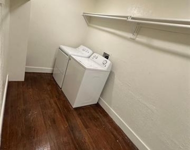 2211 S Vernon Avenue - Photo Thumbnail 7