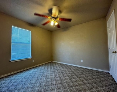 116 Donley Street - Photo Thumbnail 8