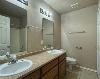116 Donley Street - Photo Thumbnail 7