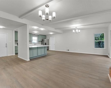 2630 Pasteur Avenue - Photo Thumbnail 6