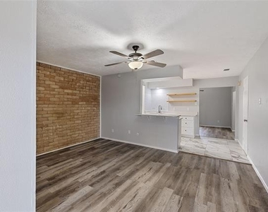 66 W Mountain Creek Drive - Photo Thumbnail 2