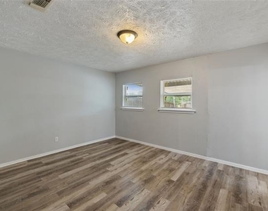 66 W Mountain Creek Drive - Photo Thumbnail 5