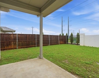 612 Rain Barrel Place - Photo Thumbnail 27