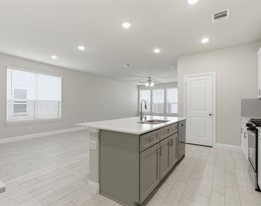 612 Rain Barrel Place - Photo Thumbnail 12