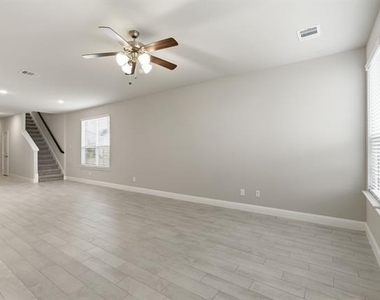 612 Rain Barrel Place - Photo Thumbnail 8