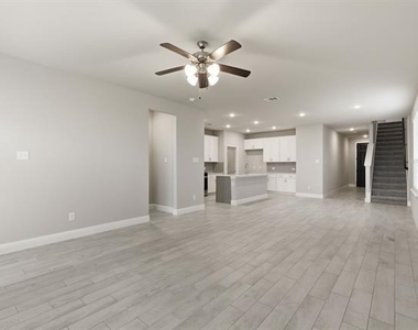 612 Rain Barrel Place - Photo Thumbnail 7