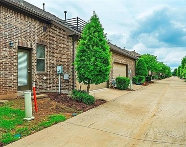 3920 Canton Jade Way - Photo Thumbnail 21
