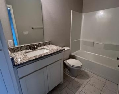 2716 Ginger Court - Photo Thumbnail 16