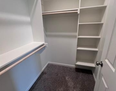 2716 Ginger Court - Photo Thumbnail 20