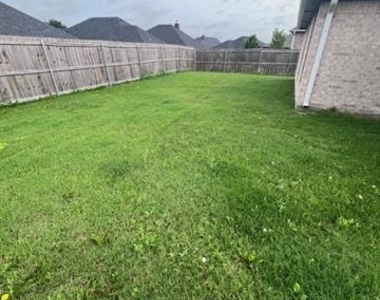 2716 Ginger Court - Photo Thumbnail 24