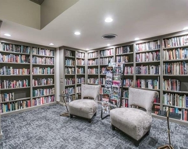 3883 Turtle Creek Boulevard - Photo Thumbnail 15