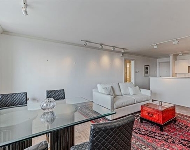 3883 Turtle Creek Boulevard - Photo Thumbnail 5