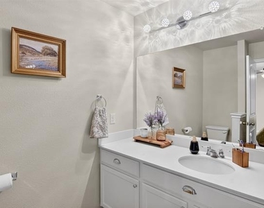 1212 River Oak Lane - Photo Thumbnail 12