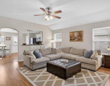 1212 River Oak Lane - Photo Thumbnail 7