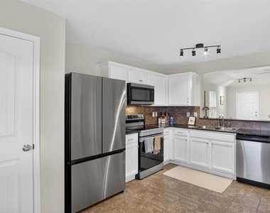 1212 River Oak Lane - Photo Thumbnail 5