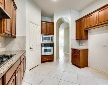 12518 Alfa Romeo Way - Photo Thumbnail 15