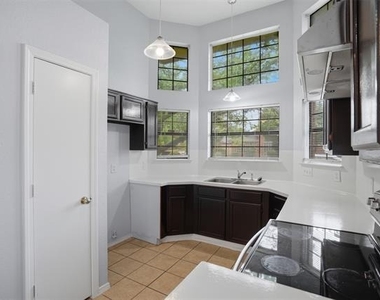 2540 Winter Oak Street - Photo Thumbnail 4